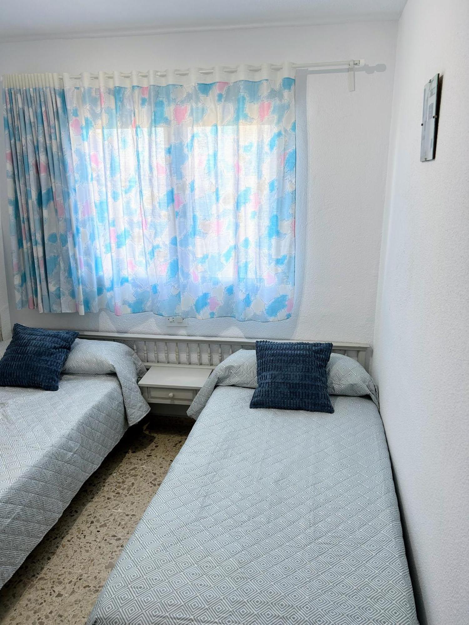 Apartamento Gandia Playa 150M Playa Con Parking Privado Y Piscina Playa de Gandia Kültér fotó