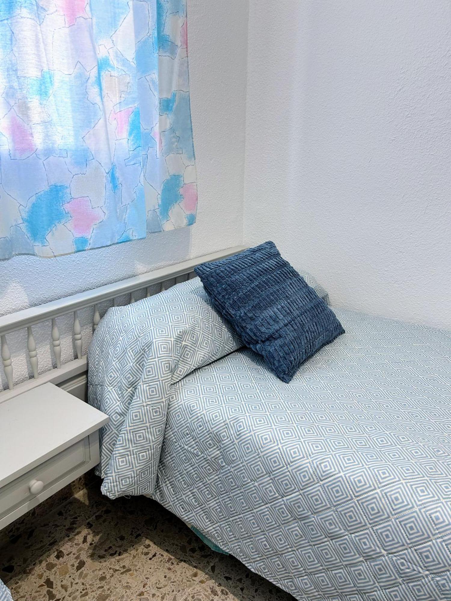 Apartamento Gandia Playa 150M Playa Con Parking Privado Y Piscina Playa de Gandia Kültér fotó