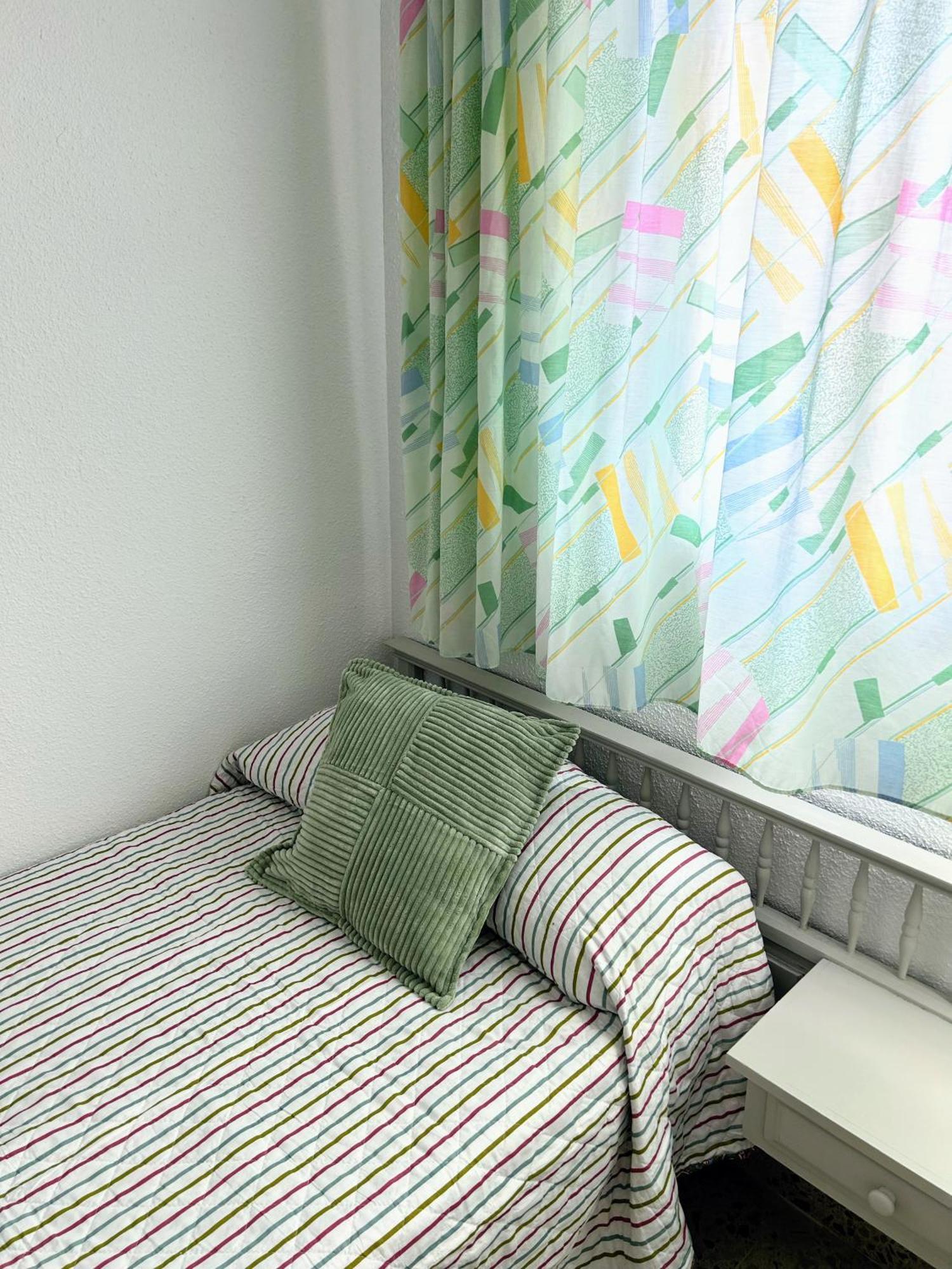 Apartamento Gandia Playa 150M Playa Con Parking Privado Y Piscina Playa de Gandia Kültér fotó